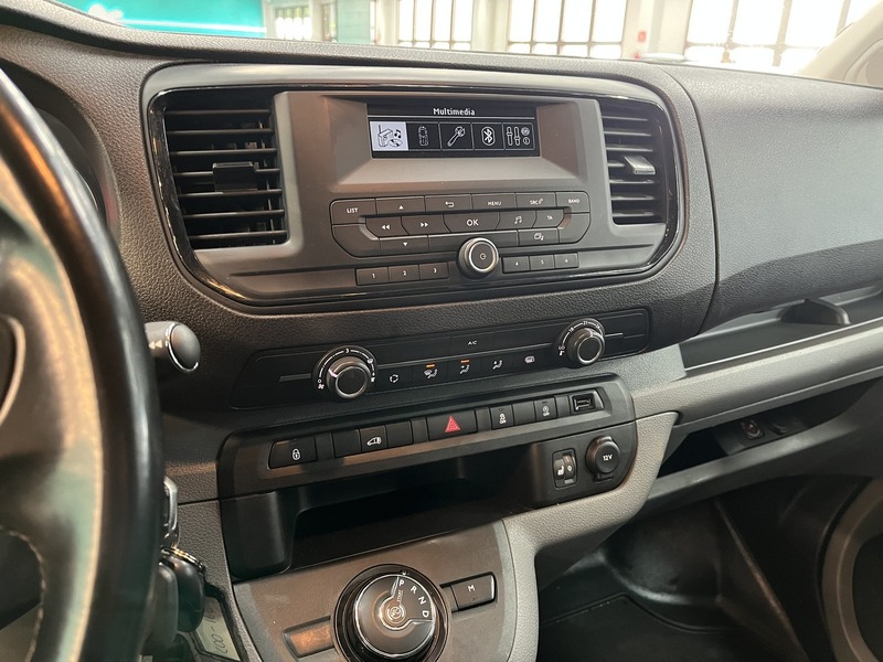 Opel Vivaro vaihtoauto