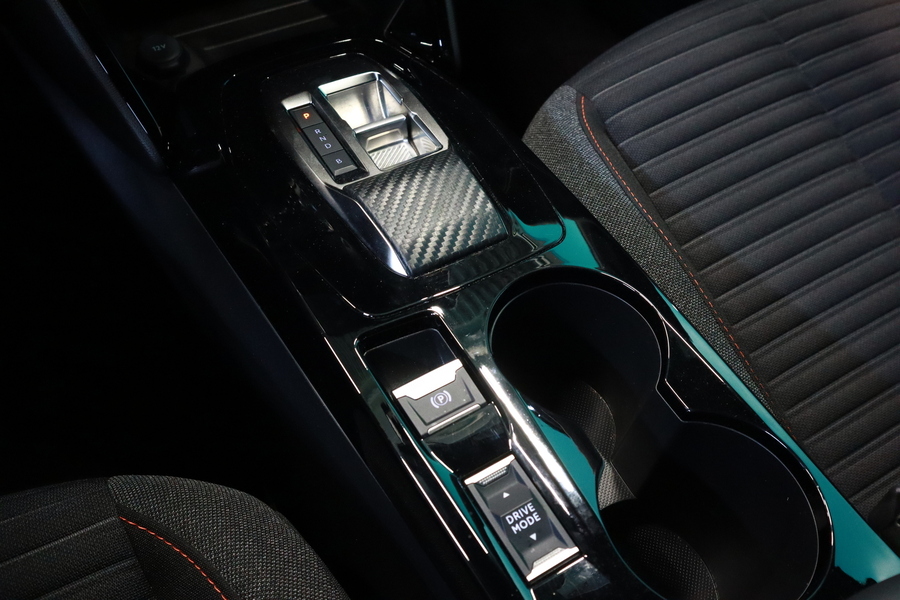 Peugeot e-2008 vaihtoauto