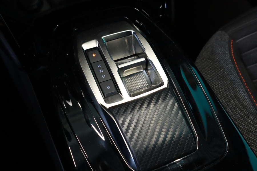 Peugeot e-2008 vaihtoauto