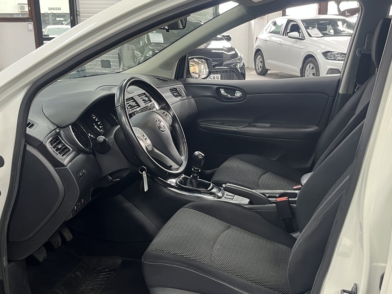 Nissan Pulsar vaihtoauto