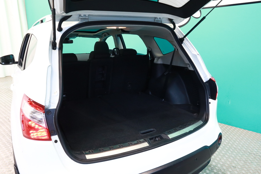 Nissan Qashqai+2 vaihtoauto