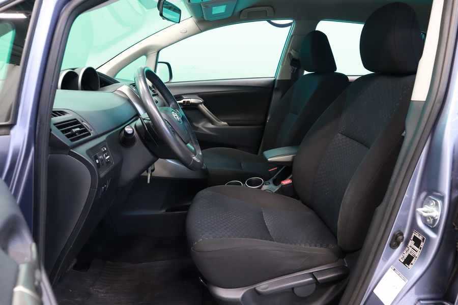 Toyota Verso vaihtoauto