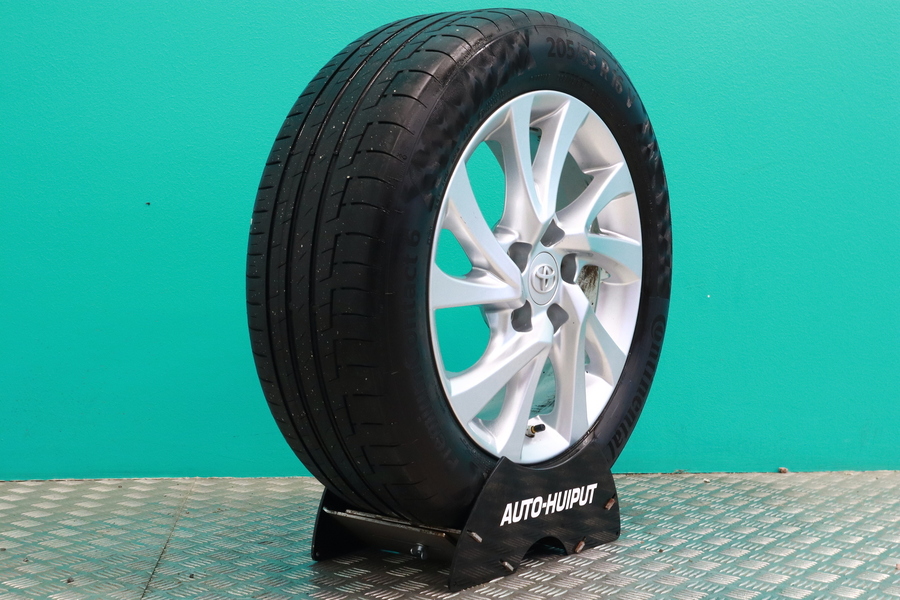 Toyota Auris vaihtoauto