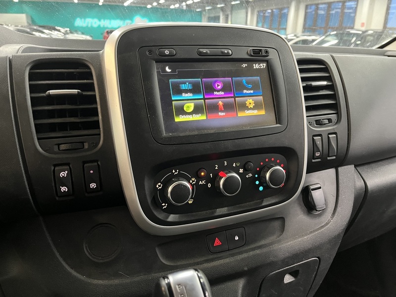 Renault Trafic vaihtoauto