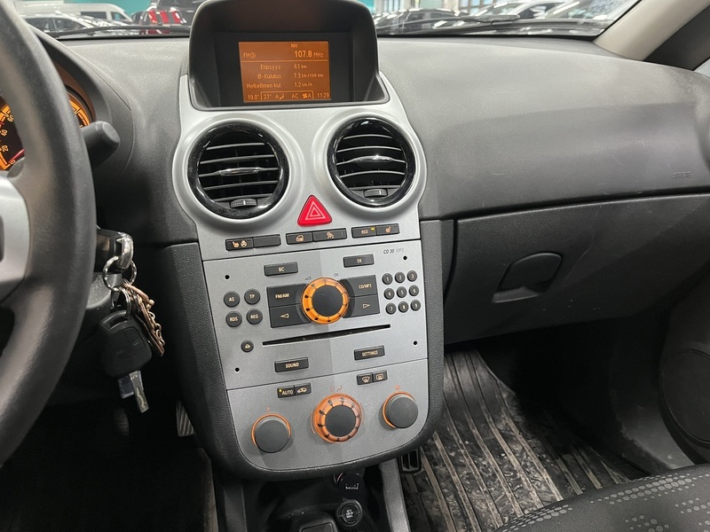 Opel Corsa vaihtoauto