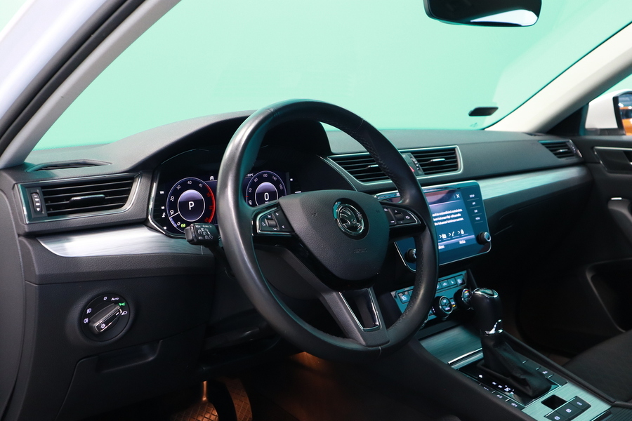 Skoda Superb vaihtoauto