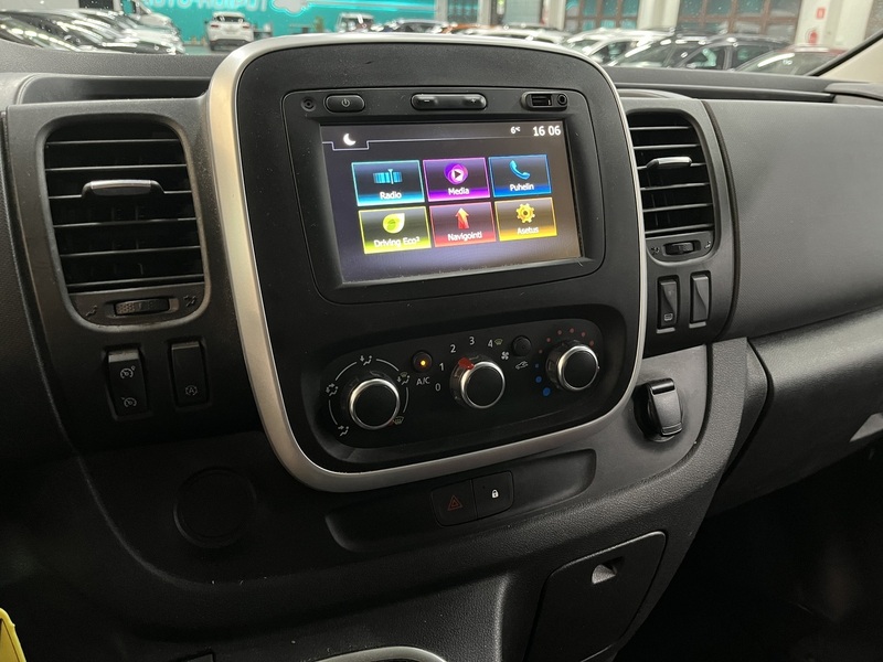 Renault Trafic vaihtoauto