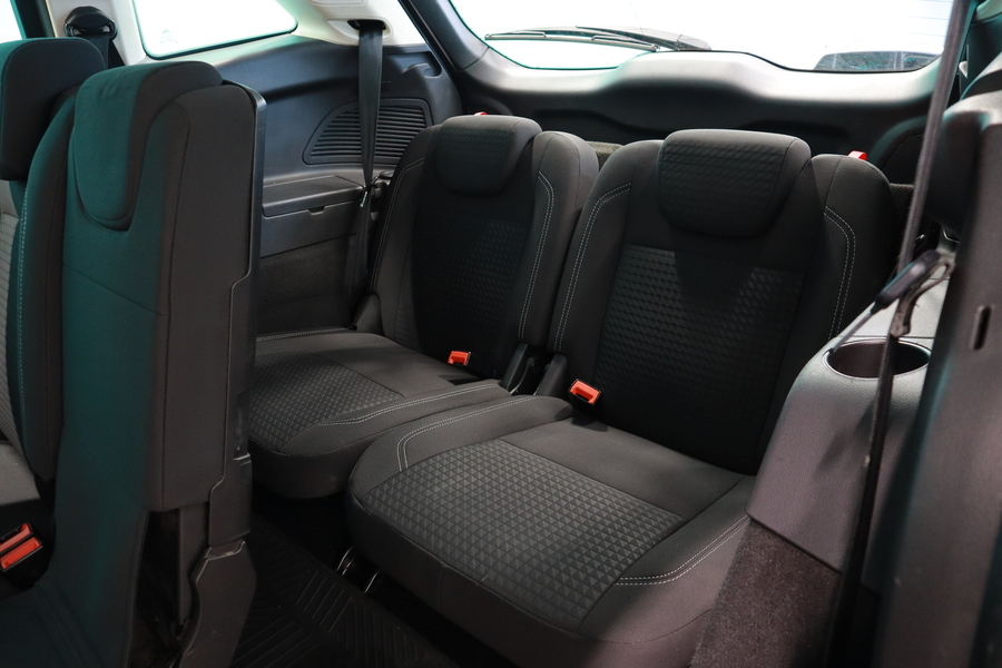 Ford Grand C-MAX vaihtoauto