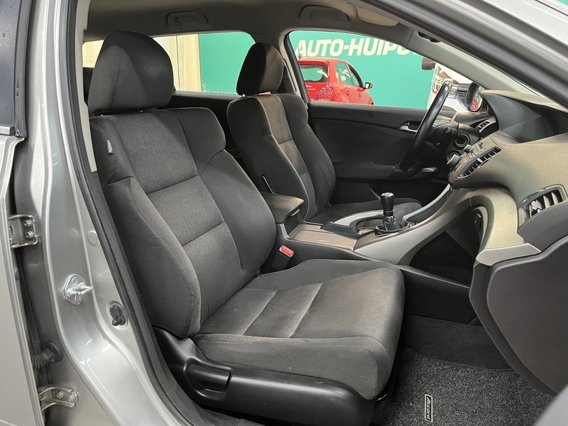 Honda Accord vaihtoauto