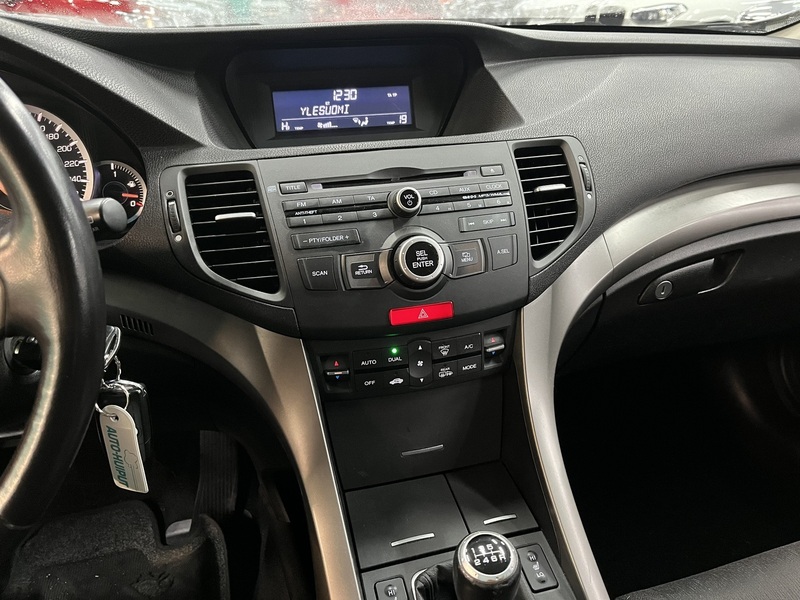 Honda Accord vaihtoauto