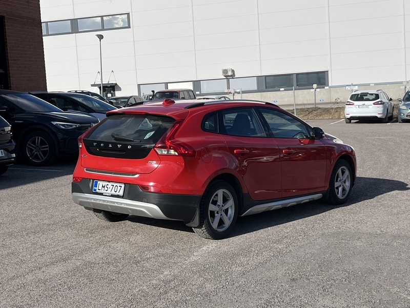 Volvo V40 Cross Country vaihtoauto