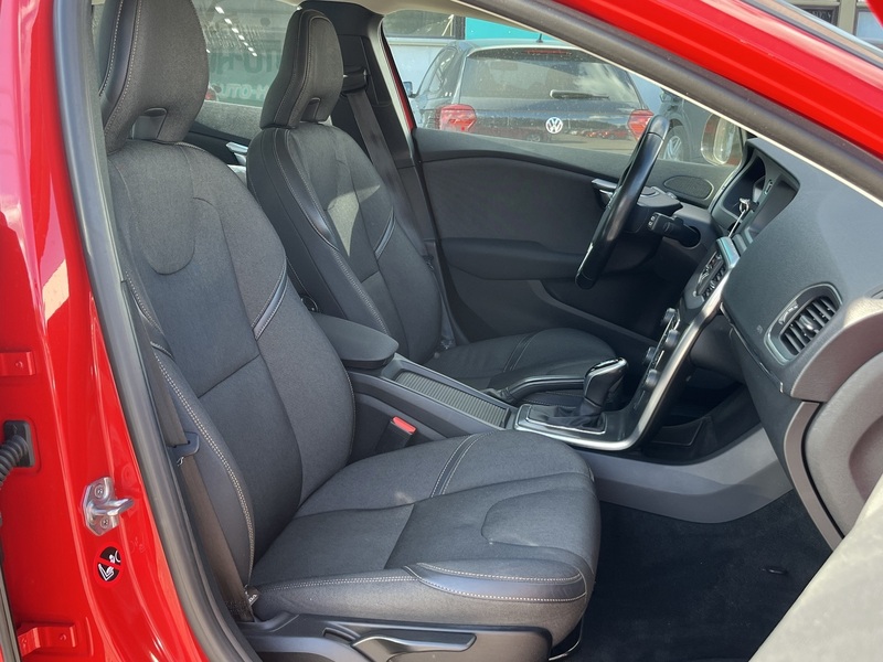 Volvo V40 Cross Country vaihtoauto