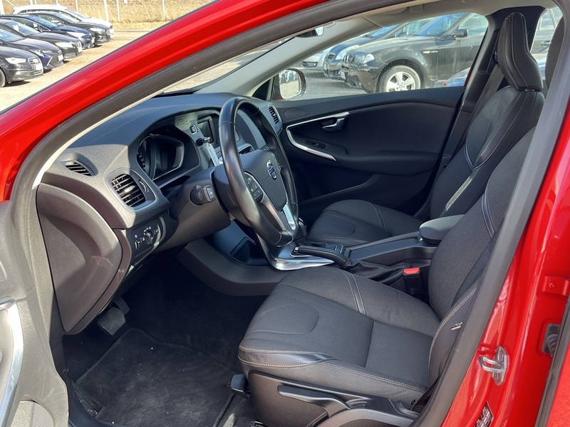 Volvo V40 Cross Country vaihtoauto