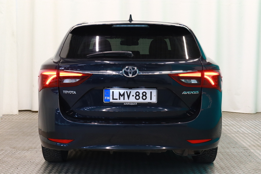 Toyota Avensis vaihtoauto