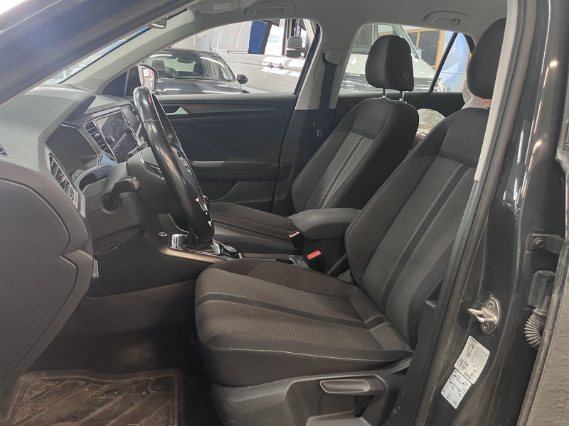 Volkswagen T-Roc vaihtoauto