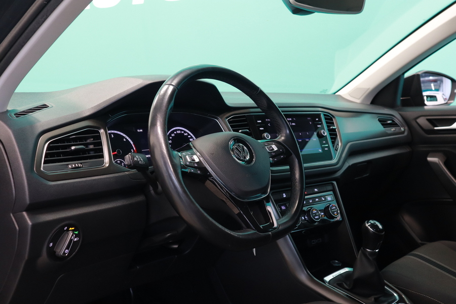 Volkswagen T-Roc vaihtoauto