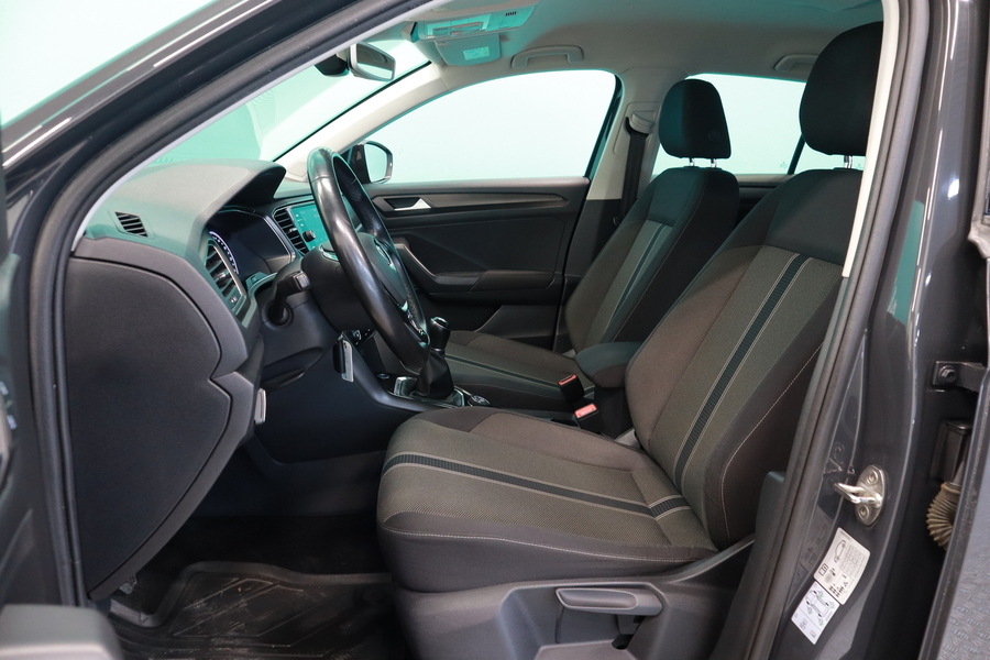 Volkswagen T-Roc vaihtoauto