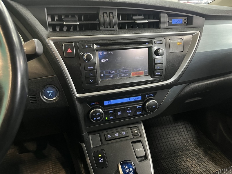 Toyota Auris vaihtoauto