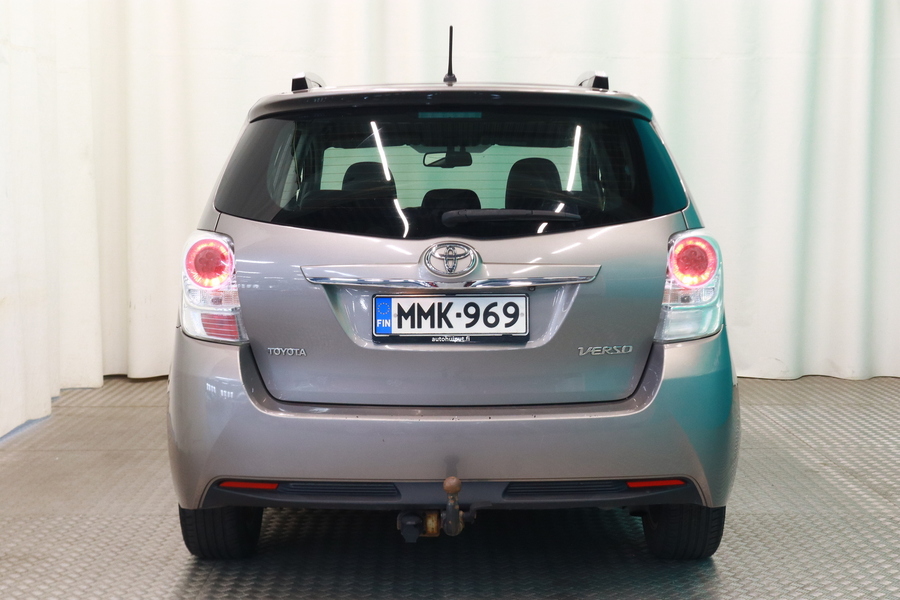 Toyota Verso vaihtoauto