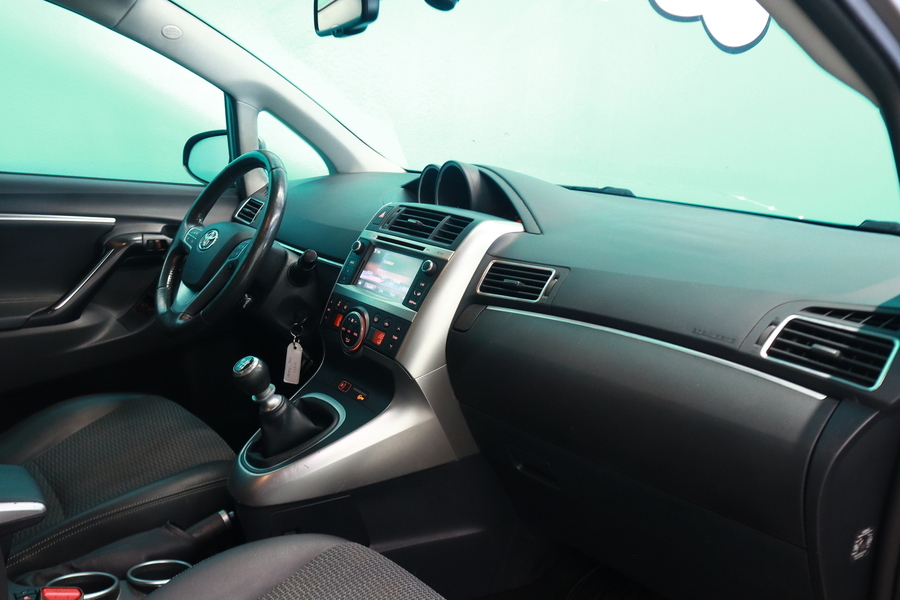 Toyota Verso vaihtoauto