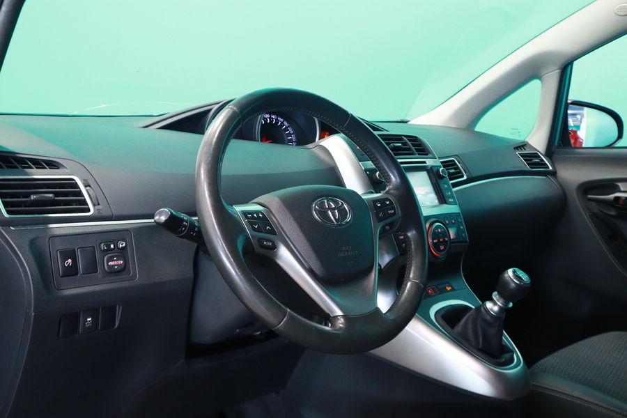 Toyota Verso vaihtoauto