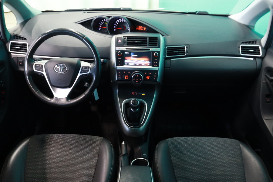 Toyota Verso vaihtoauto