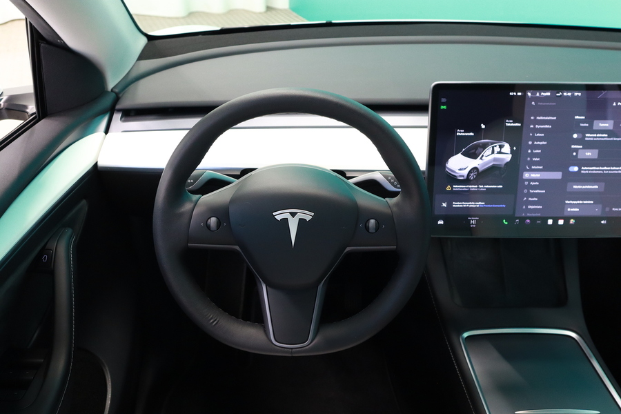 Tesla Model Y vaihtoauto