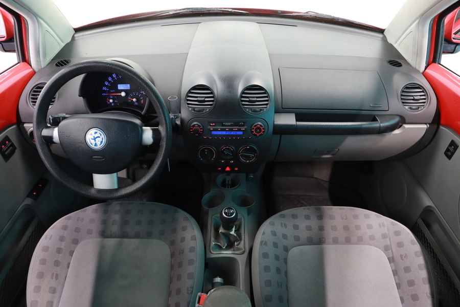 Volkswagen New Beetle vaihtoauto