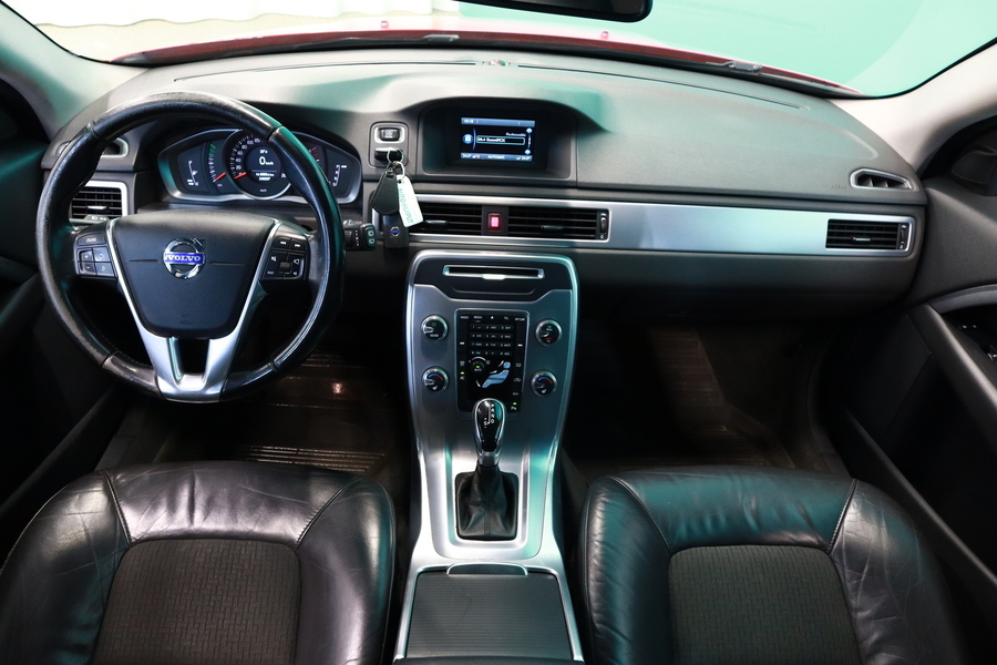 Volvo V70 vaihtoauto