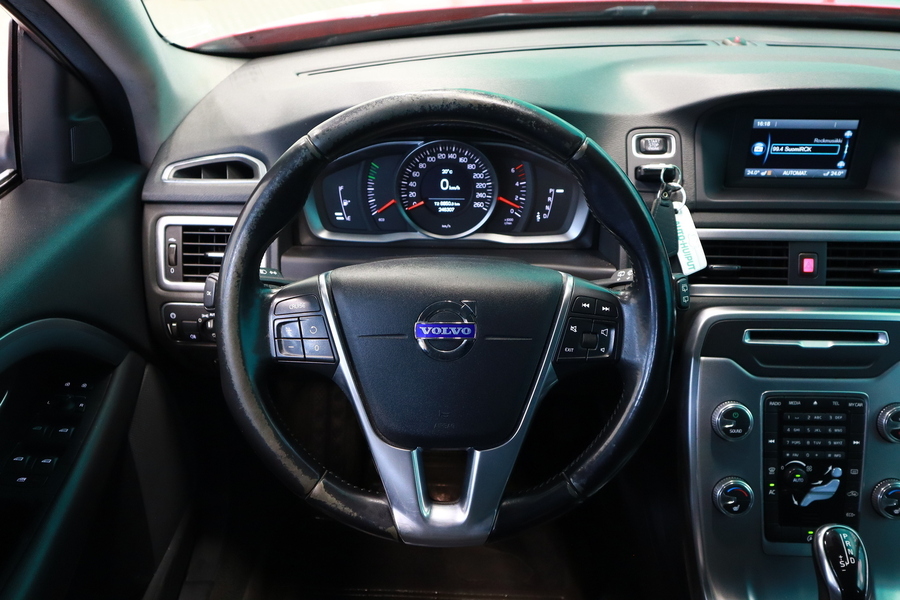 Volvo V70 vaihtoauto