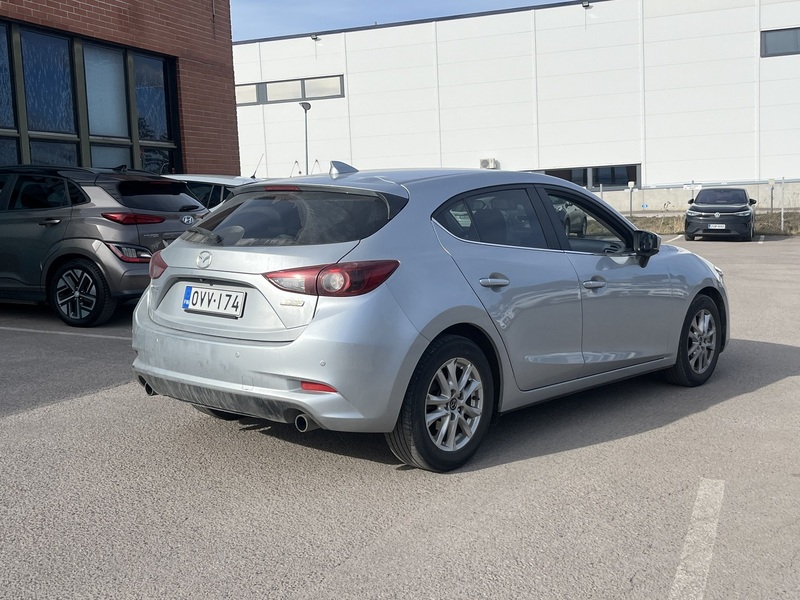 Mazda 3 vaihtoauto