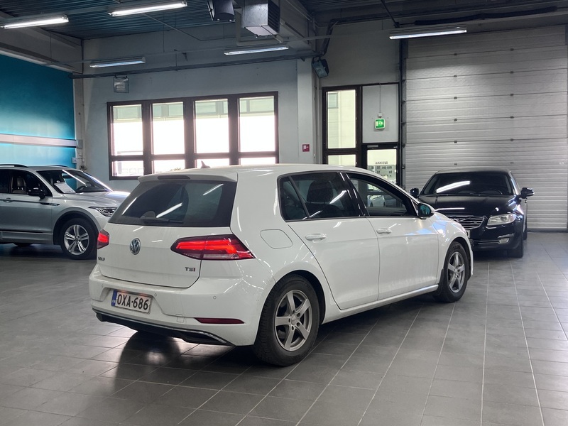 Volkswagen Golf vaihtoauto