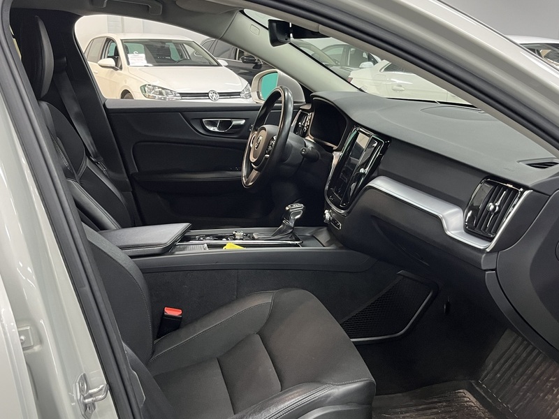Volvo V60 Cross Country vaihtoauto