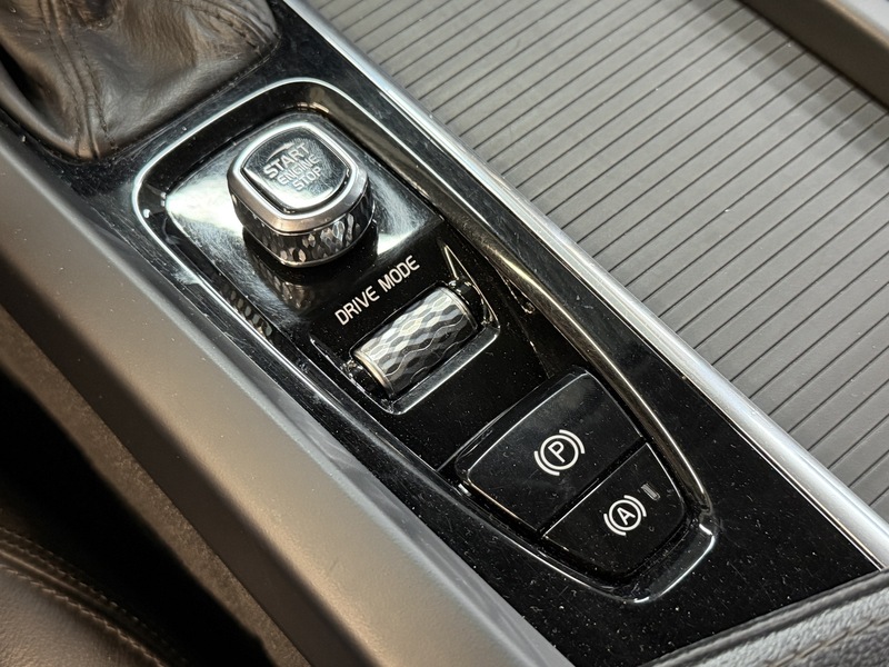 Volvo V60 Cross Country vaihtoauto