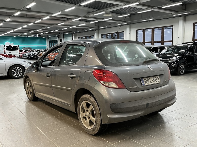 Peugeot 207 vaihtoauto