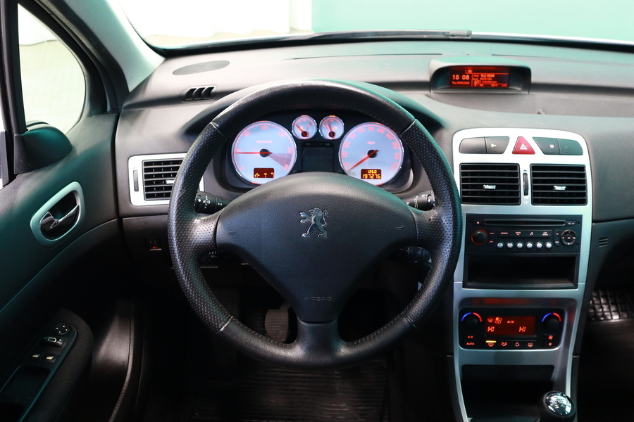 Peugeot 307 vaihtoauto