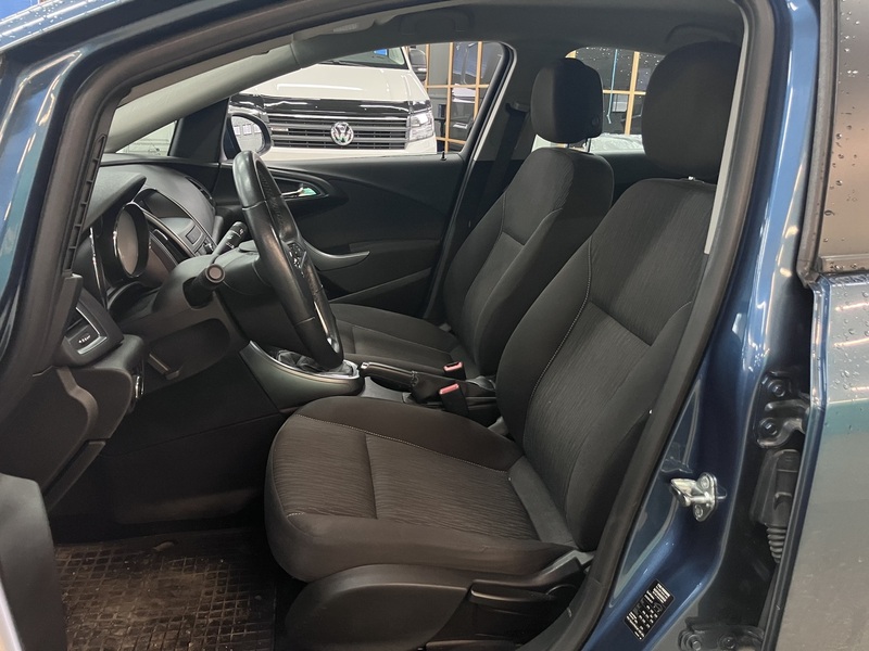 Opel Astra vaihtoauto