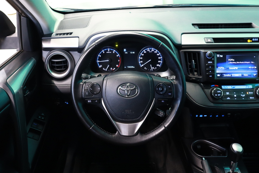 Toyota RAV4 vaihtoauto