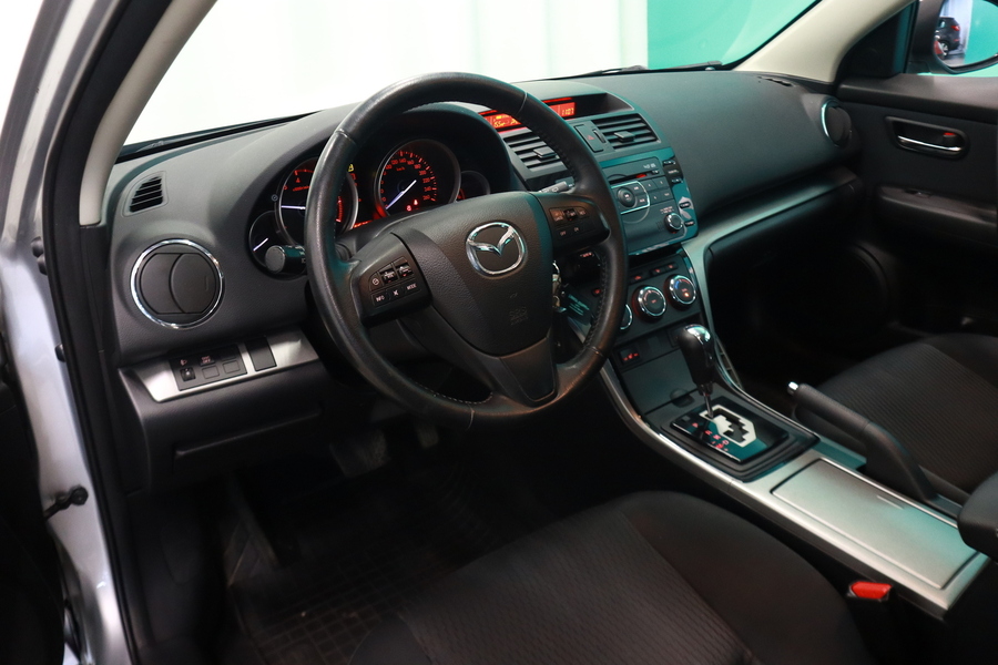 Mazda 6 vaihtoauto