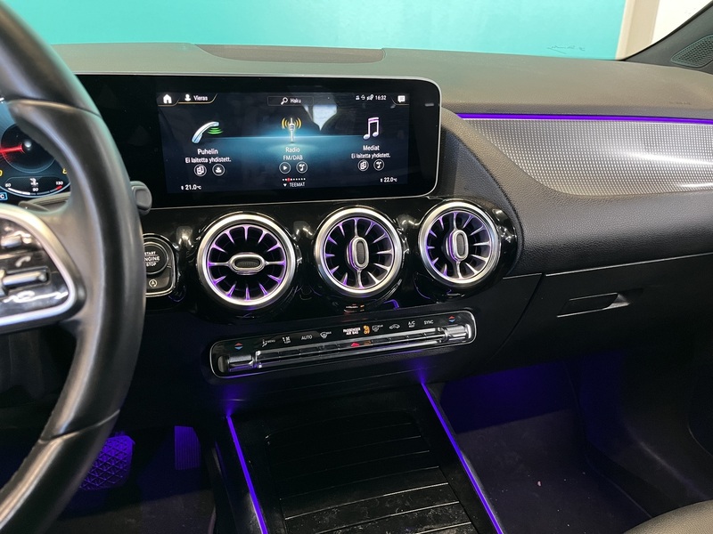 Mercedes-Benz GLA vaihtoauto