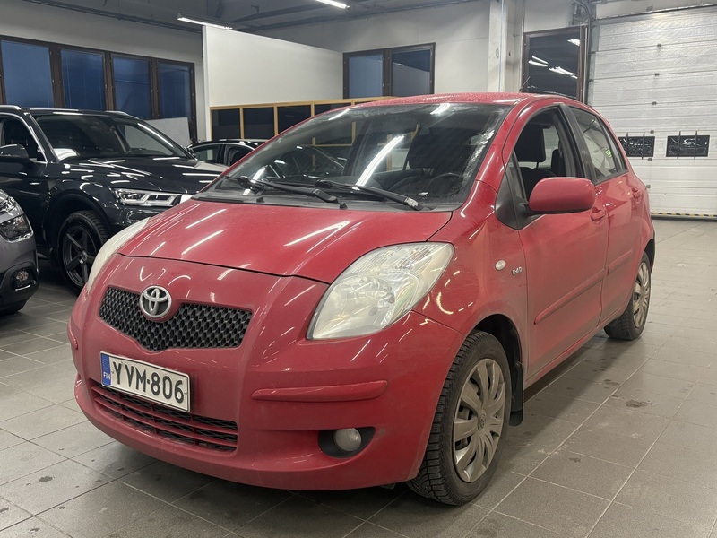 Toyota Yaris vaihtoauto