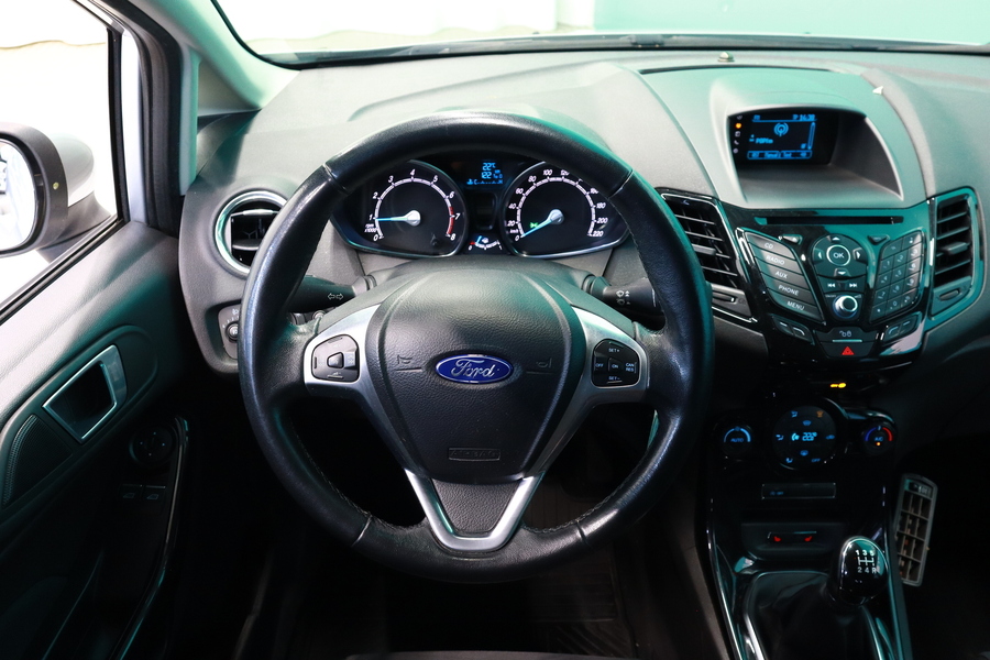 Ford Fiesta vaihtoauto