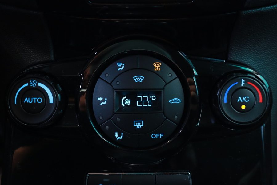 Ford Fiesta vaihtoauto