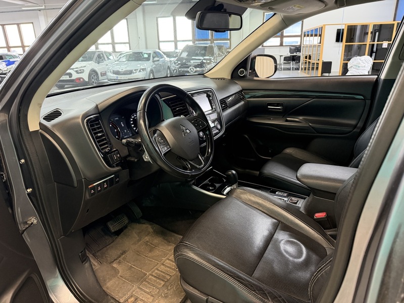 Mitsubishi Outlander vaihtoauto
