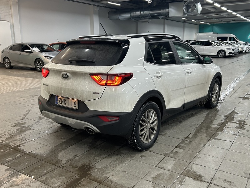 Kia Stonic vaihtoauto