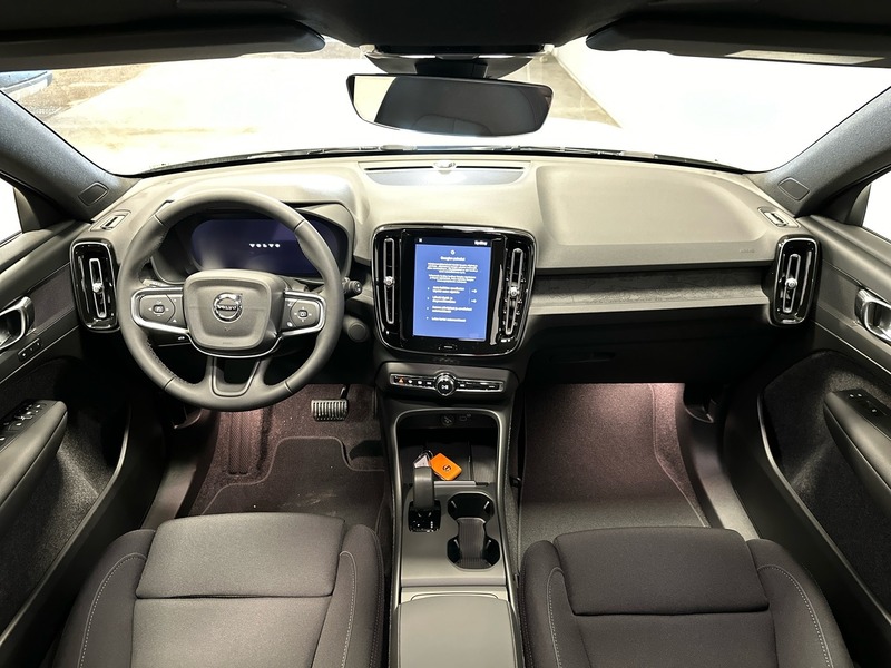 Volvo EX40 vaihtoauto