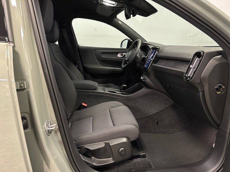 Volvo EX40 vaihtoauto