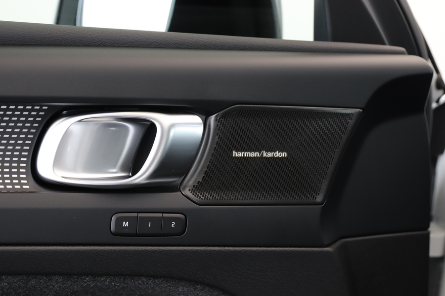 Volvo EX40 vaihtoauto