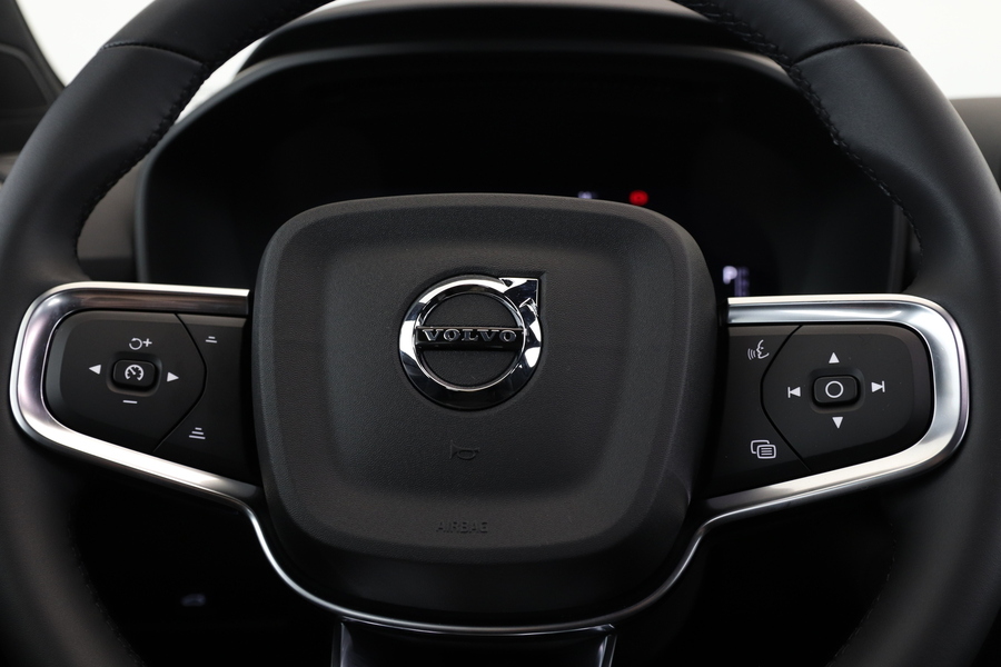 Volvo EX40 vaihtoauto