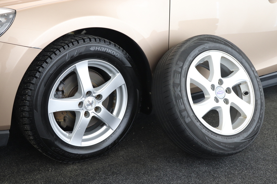 Volvo V40 Cross Country vaihtoauto